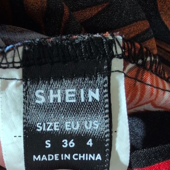 SHEIN Black Tropical Print Swim Coverup - Picture 5 of 5